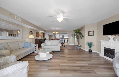 North Myrtle Beach House | 2BR Coastal Water Way Escape