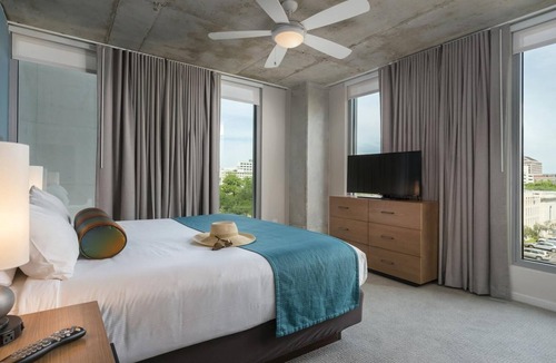 Civic District Resort | 2BR Deluxe at Club Wyndham Austin – Modern Suite Close to Music & Dining