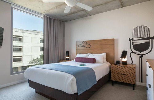Civic District Resort | 2BR Deluxe at Club Wyndham Austin – Modern Suite Close to Music & Dining