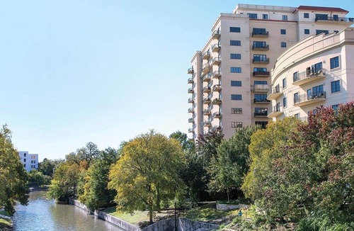 Downtown San Antonio Condo | 2BR Deluxe River Walk + Skyline Views