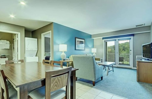 Hancock Condo | 2br Deluxe Ski Adventures & Berkshire County!