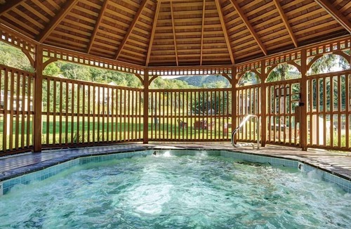 Hancock Condo | 2br Deluxe Ski Adventures & Berkshire County!