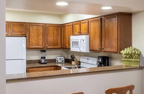 Round Hill Village Condo | 2br Deluxe Skiing, Fishing, Golf, & more!