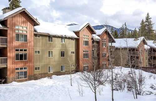 Round Hill Village Condo | 2br Deluxe Skiing, Fishing, Golf, & more!