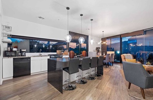 Central East Austin Condo | 2BR Designer Condo East Downtown Austin