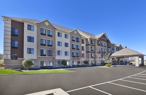 Columbia Apartment | 2BR Executive Suite w/Kitchen & Lounge