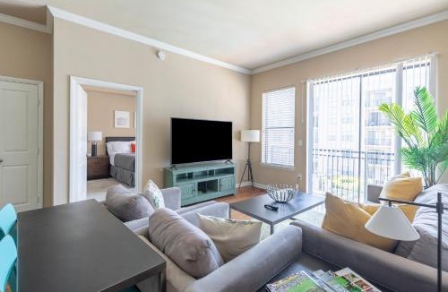 Cityplace Apartment | 2BR Executive Suite With Pool, Gym & Fast Wi-Fi By ENVITAE
