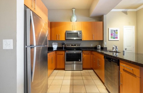 Cityplace Apartment | 2BR Executive Suite With Pool, Gym and Fast Wi-Fi By ENVITAE