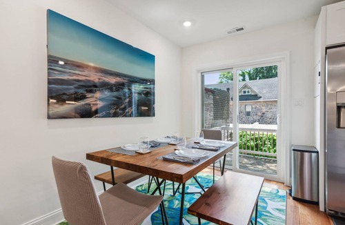 East Mount Airy Condo | 2BR Family Retreat – Safe, Comfortable & Fun