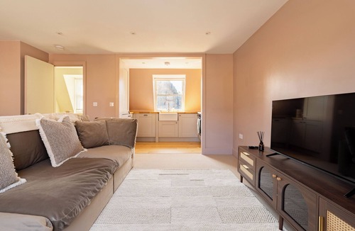 New Cross Apartment | 2BR Flat 10min to London Bridge