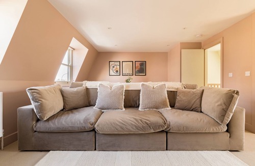 New Cross Apartment | 2BR Flat 10min to London Bridge