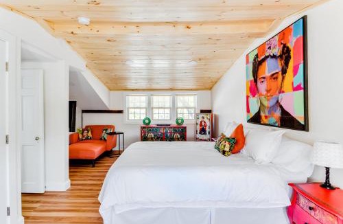 Westport Apartment | 2BR Flat above Historic Cider Mill