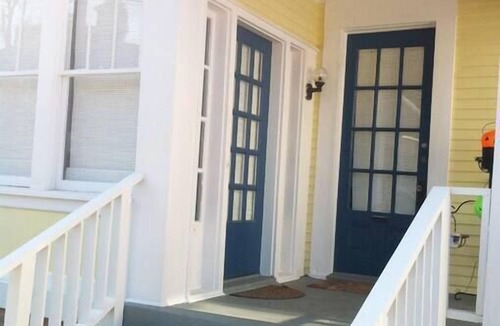 Clifton Apartment | 2BR - FRANKFORT AVE - WALK & DINE - *BEST SPOT!