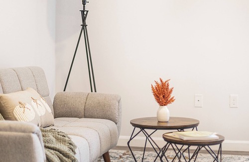 St. Elizabeth's Apartment | 2BR Heaven - In-Unit Laundry - Parking - Gym