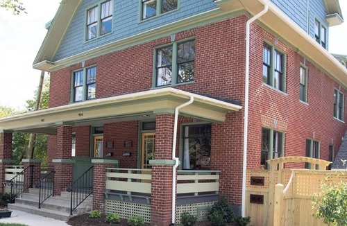 Roanoke Condo | 2BR Historic Apt - Safe|Walkable|Food|Greenway