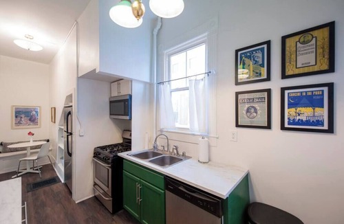 Clifton Apartment | 2BR -HISTORIC & BRIGHT APT -FRANKFORT AVE