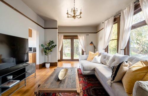 Eliot House | 2BR Historic Soul District Remodel