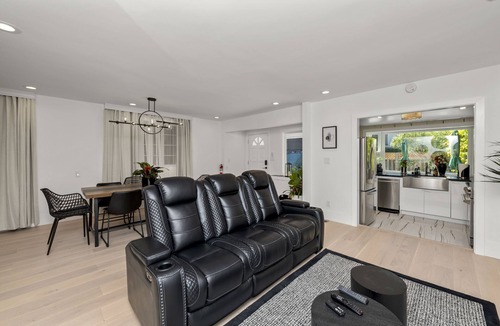 Allied Arts House | 2BR Home in Menlo Park Near Stanford University!