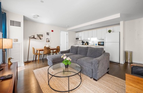 Theatre District Apartment | 2BR in Downtown Boston 6829