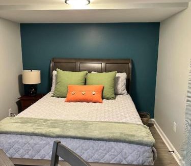 Charlotte Apartment | 2BR in Sardis, Near Panthers Stadium With Workspace