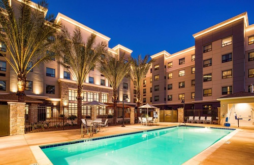 Irvine Business Complex Apartment | 2BR King Suite w/Kitchen | Pool & Free Breakfast