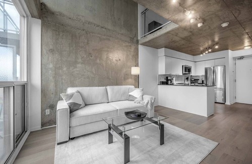 King West Village Condo | 2BR Loft in King West | 2 Baths+Balconies+Parking