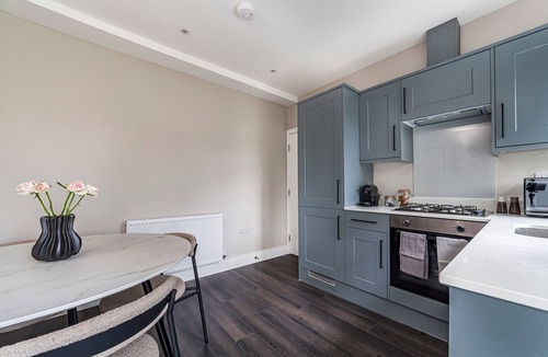 Barnhill Apartment | 2BR Lux Stylish Flat w/Views