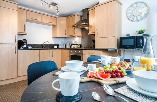 Sheffield Apartment | 2BR Modern Flat W/Free Parking