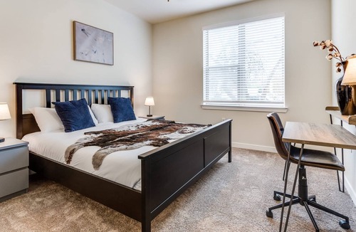 West Congress Apartment | 2BR Modern SoCo CozySuites w/ 2 Pools! #09