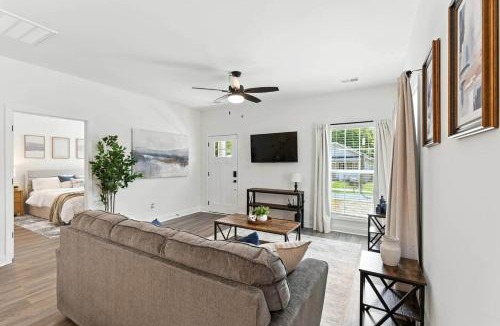 Cedartown House | 2BR Modern Southern Charm