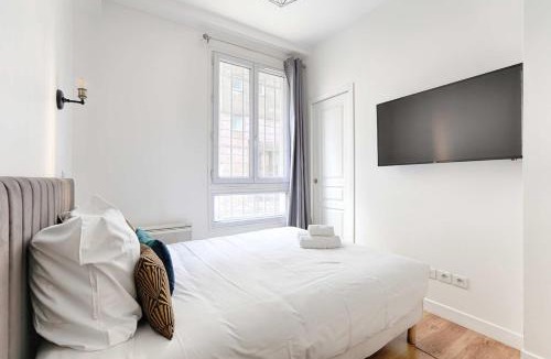 Quartier de la Chapelle Apartment | 2BR Montmartre Chapelle Apartment