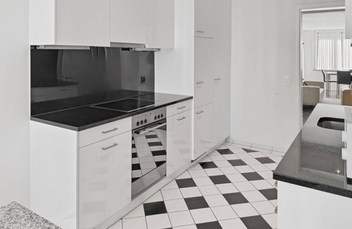 Seefeld Apartment | 2BR near lake (Flower 23)