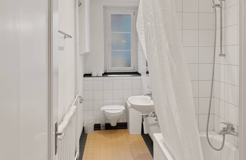 District 2 Apartment | 2BR near lake (Stardust 11)