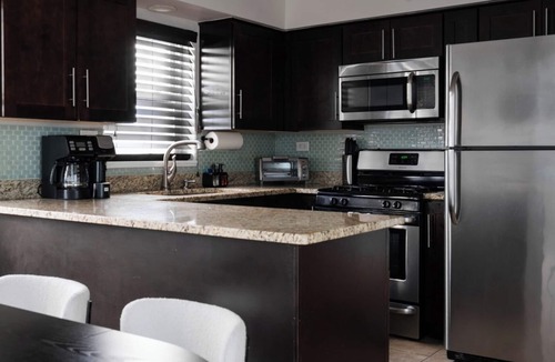 O'Hare Apartment | 2BR Newly Furnished Modern Apt Near O'Hare