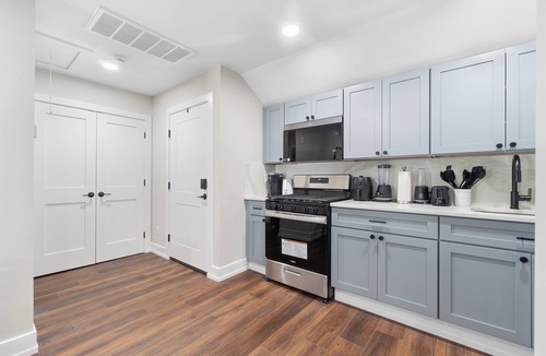 North Bergen Apartment | 2BR North Bergen Apartment/15 Min to Manhattan/Parking
