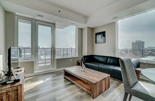 Ottawa Division Apartment | 2BR Oasis w/Gym & Terrace, Near Hintonburg!