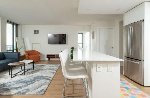 Chinatown Apartment | 2BR Penthouse Boston Common DT