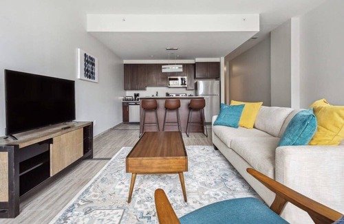 Downtown Detroit Apartment | 2BR Premium Downtown Suite