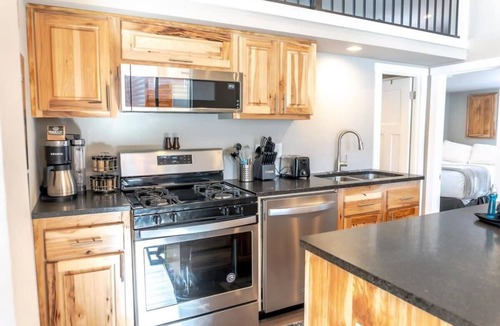 Breckenridge Ski Chalet | 2BR Riverside Chalet, Near Trails