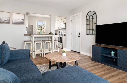 Cottage Line Apartment | 2BR Sand Dune Suite | Beach | Pool | Balcony