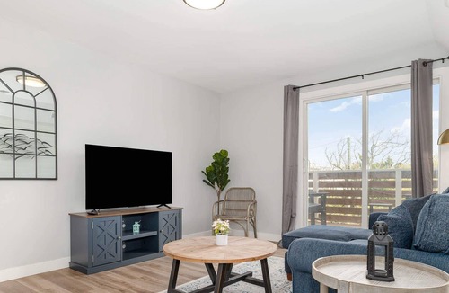 Cottage Line Apartment | 2BR Sand Dune Suite | Beach | Pool | Balcony