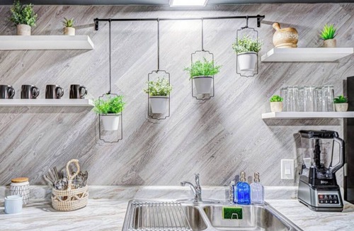 Elmwood Park Condo | 2BR Sleeps 7 King Bed Prime Location