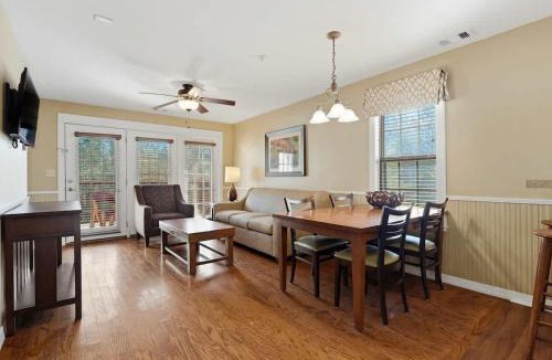 Clarkesville Apartment | 2BR Stay and Golf Access in Apple Mountain