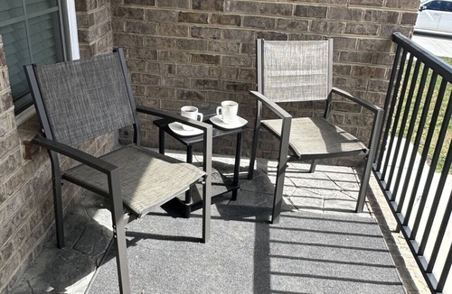 Lexington Apartment | 2BR The Bandit Suite