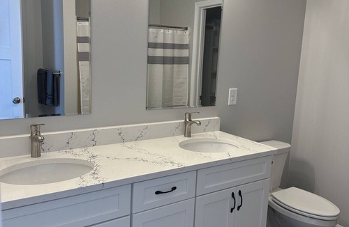 Lexington Apartment | 2BR The Bandit Suite