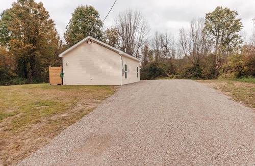 Pulaski House | 2BR Tiny House - Hot Tub – Near Salmon River
