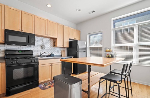 German Village House | 2BR Townhome with Office near NCH