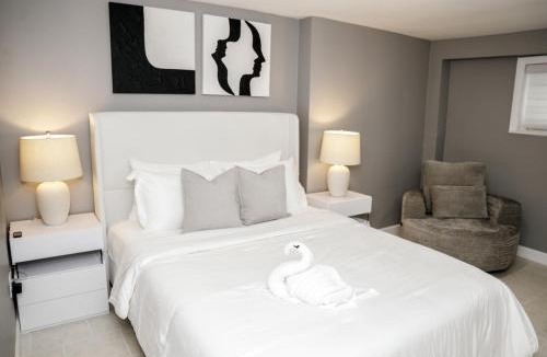 Belmont Cragin Apartment | 2BR Traveler's Favorite Modern and Clean