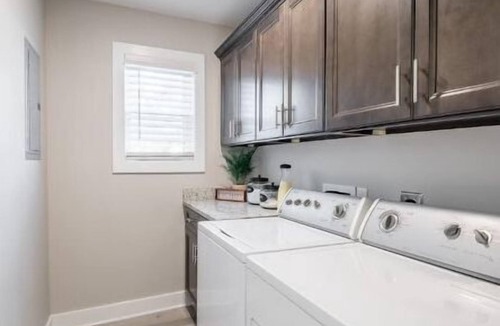 Troy Apartment | 2BR Urban Oasis: Downtown Bliss