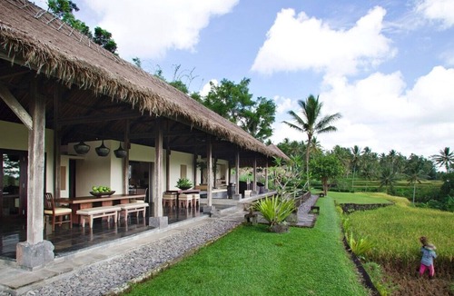 Keliki Villa | 2BR VILLA NEAR UBUD EXOTIC NATURE HOLIDAYS